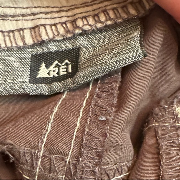 REI Men's Cargo Shorts Khaki Hiking Outdoor Belted Size XXL Pockets EUC Nylon - Picture 8 of 11